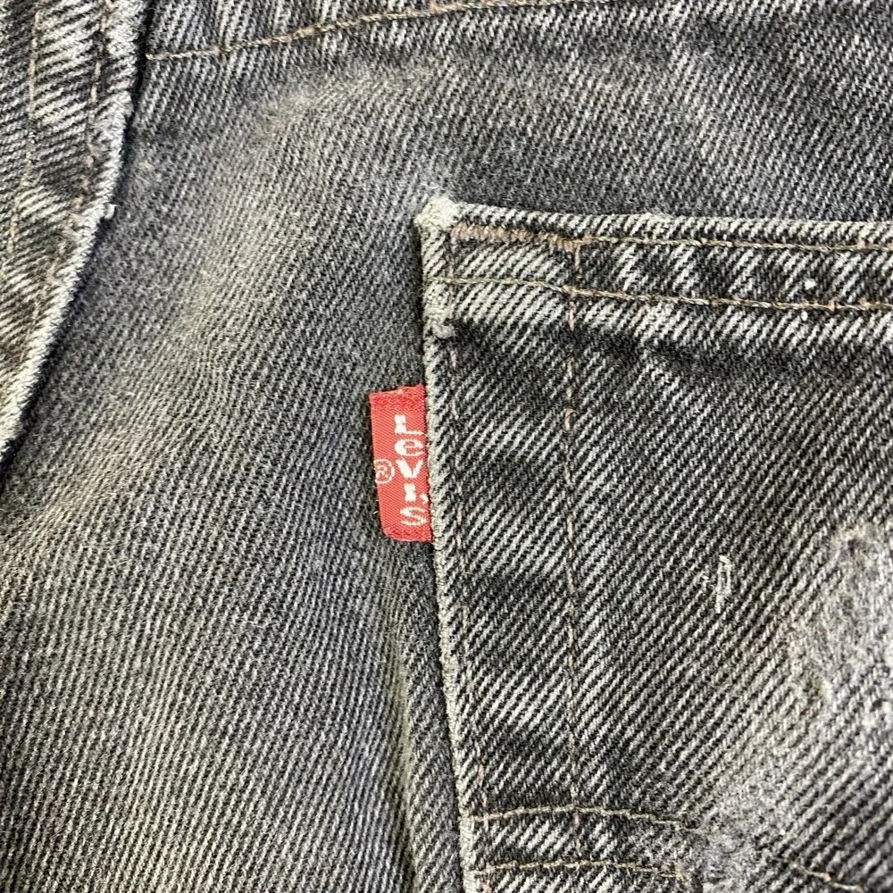 VTG Levis 560 Jeans Men Black 42x32 Loose Fit Tapered USA Made 90s Y2K Grunge